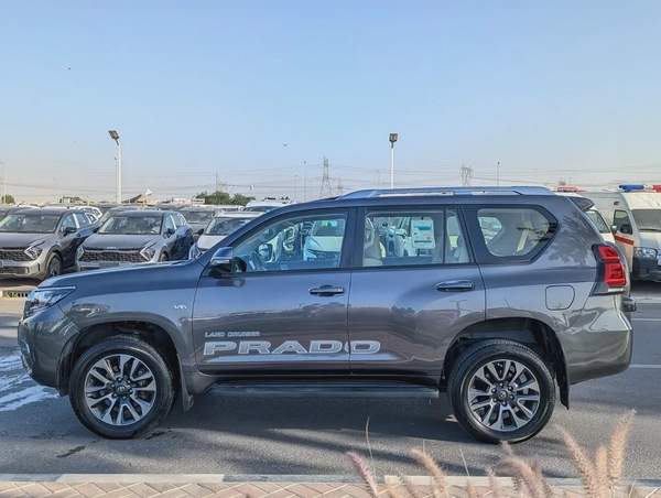 TOYOTA PRADO 2022 TXL TOP FULL OPTION GCC IN EXCELLENT CONDITION
