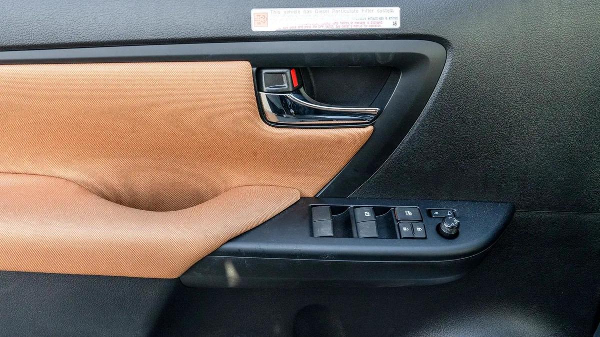 2026 Toyota Fortuner GX 2.4L AT Diesel (Black-Tan)-19-19