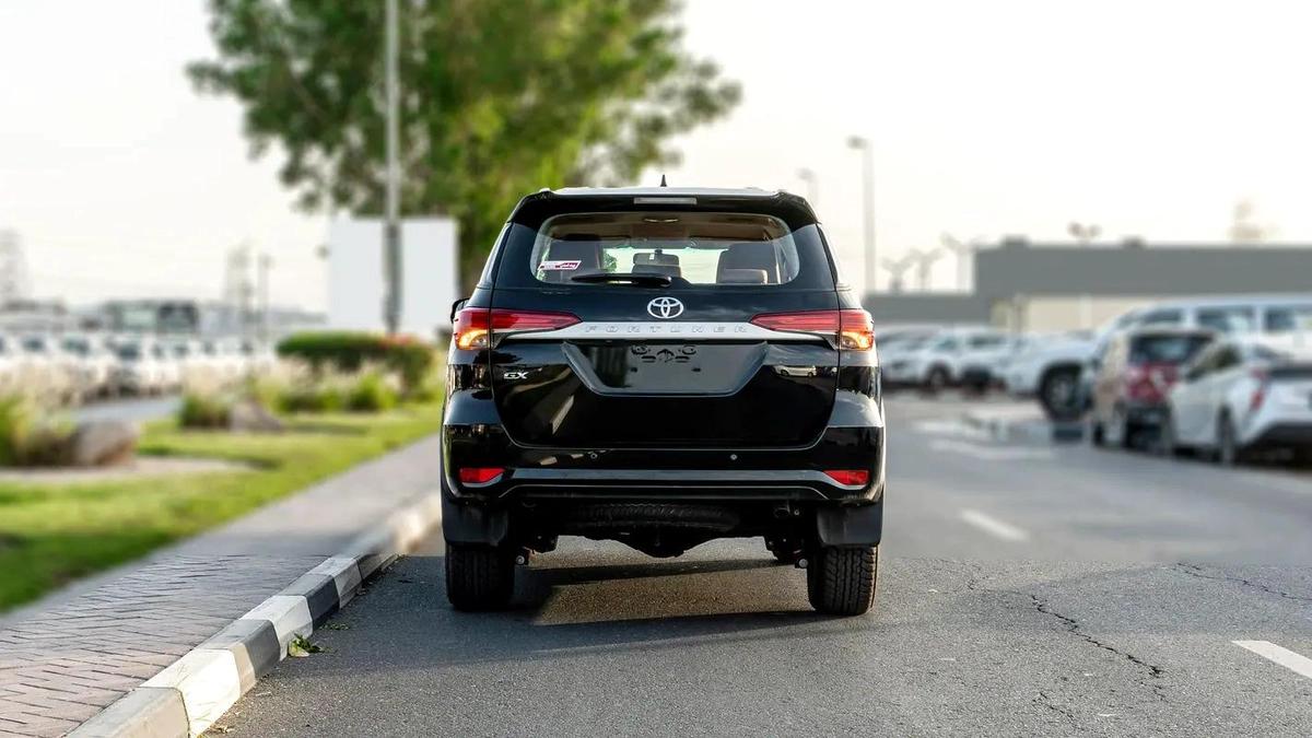 2026 Toyota Fortuner GX 2.4L AT Diesel (Black-Tan)-18-18