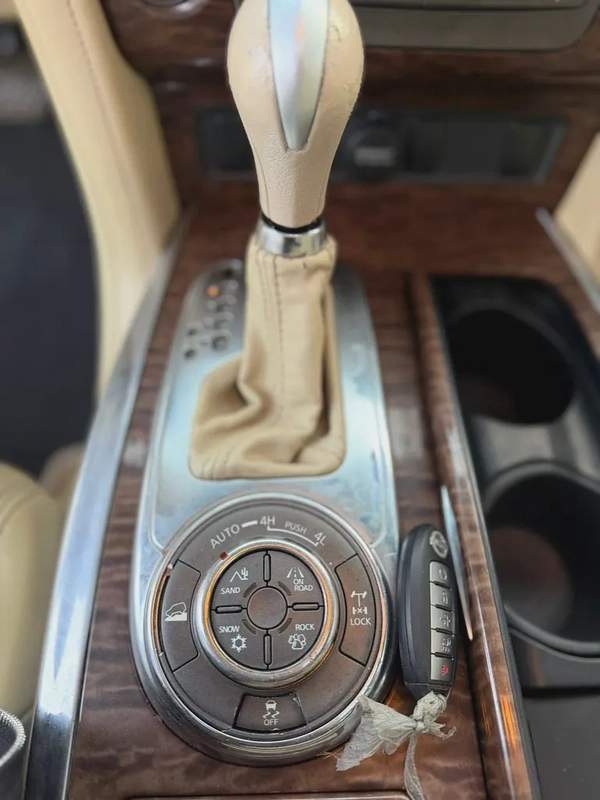 Nissan Patrol SE 2012 - GCC Specs