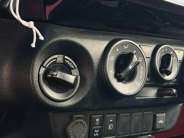 2024 | Toyota Hilux | Diesel | 4X4 | Full Automatic | Ref#874