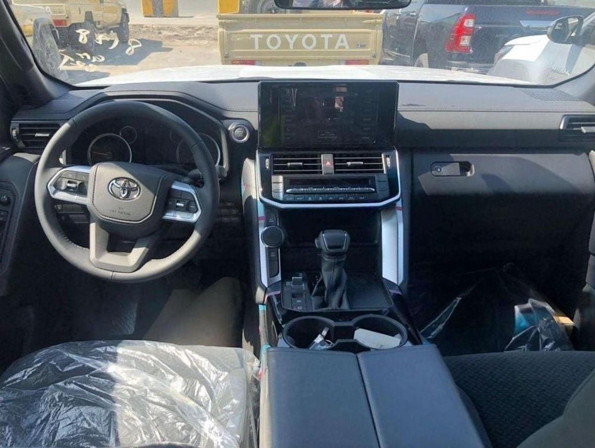 Toyota Land Cruiser LAND CRUISER 2026 MODEL GCC SPECS-11-11