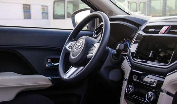Toyota Rush RUSH 1.5L WHITE G