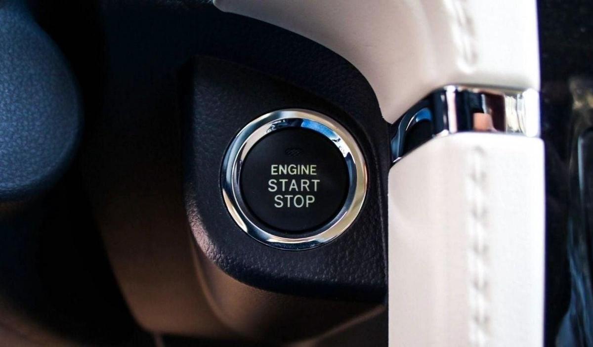 Toyota Rush RUSH 1.5L WHITE G-11-11