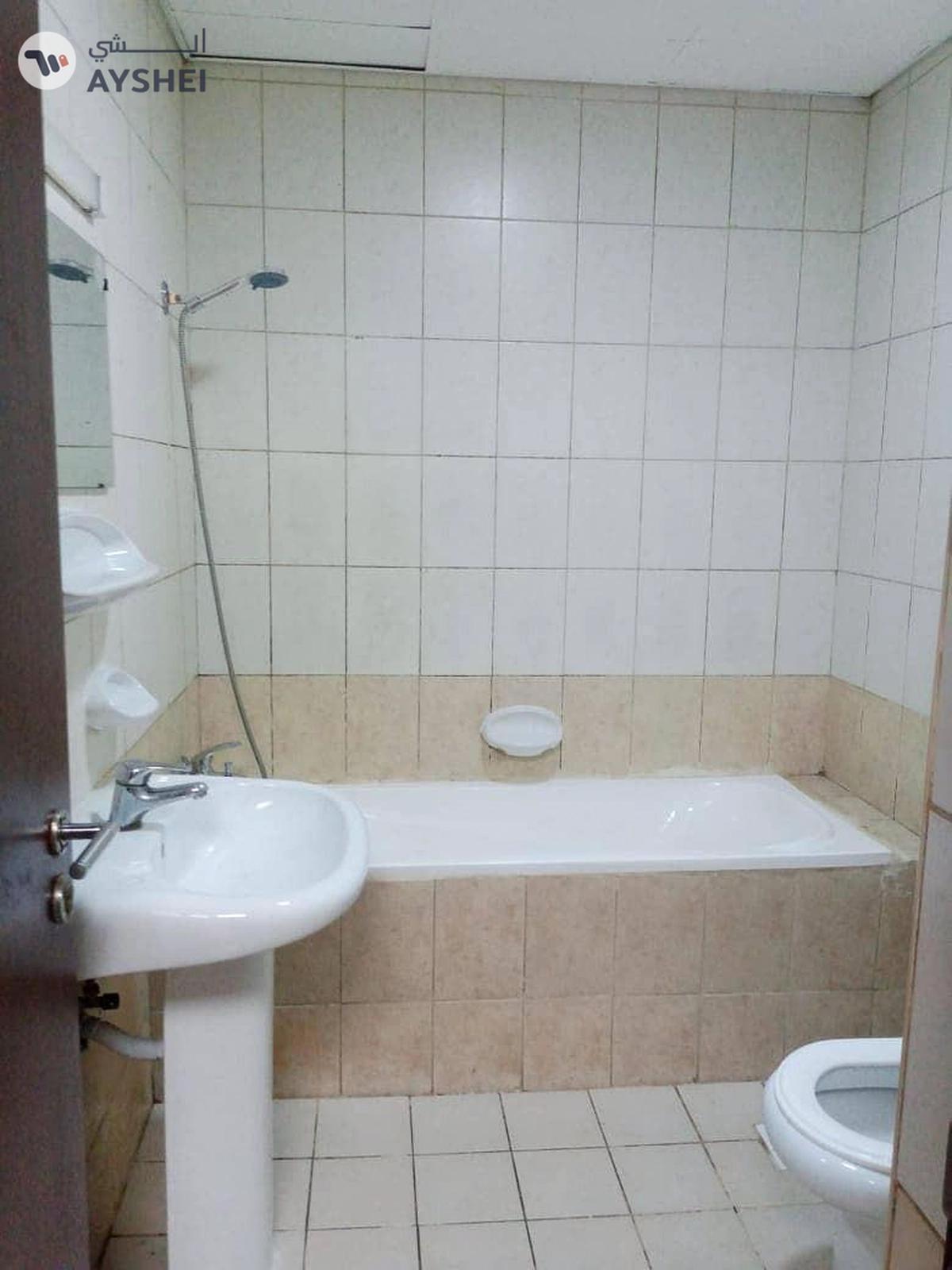 England Cluster, International City, Dubai-4-4