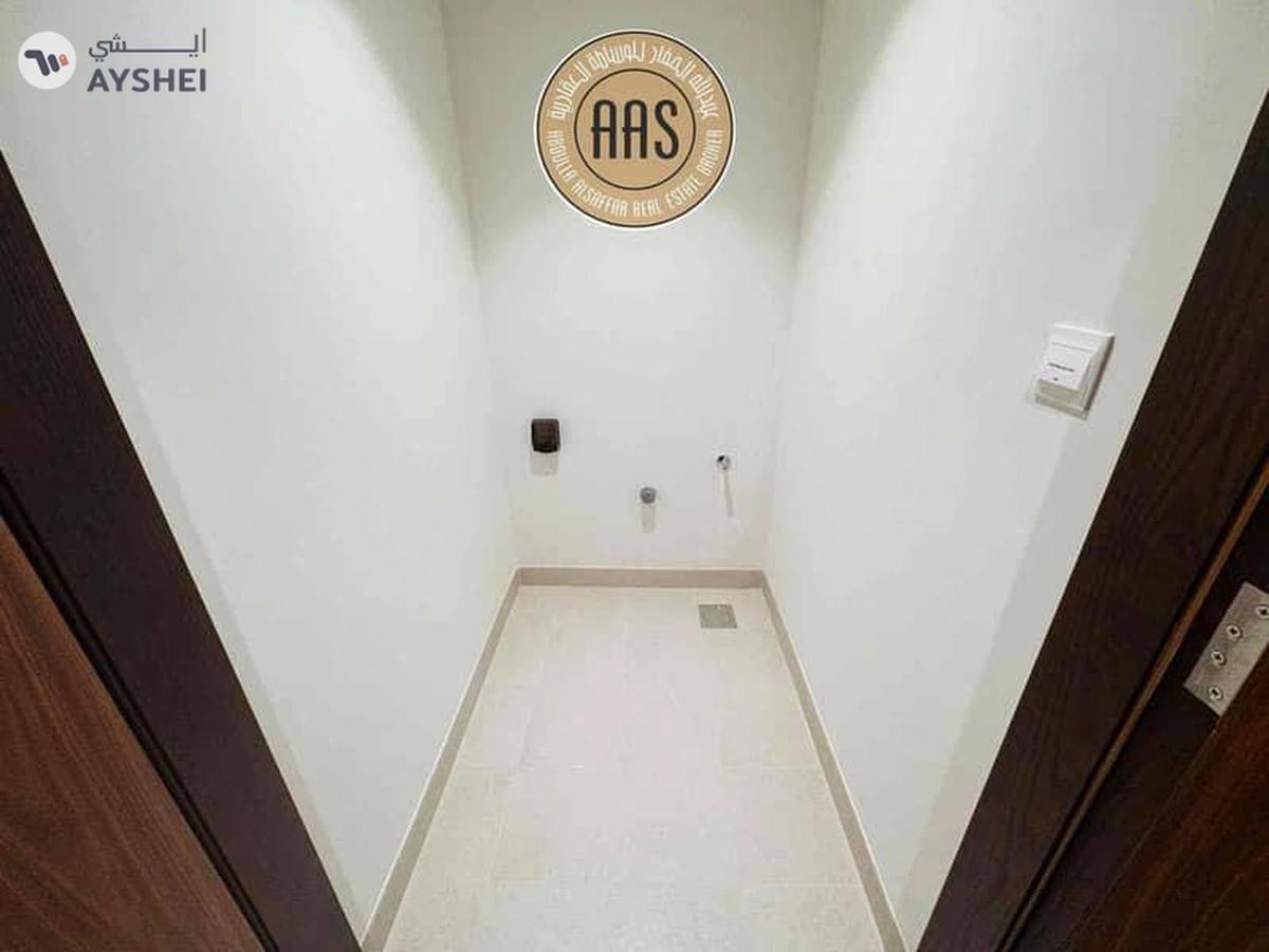 BURJ KHALIFA VIEW || BRAND NEW 2BHK || PARKING-5-5