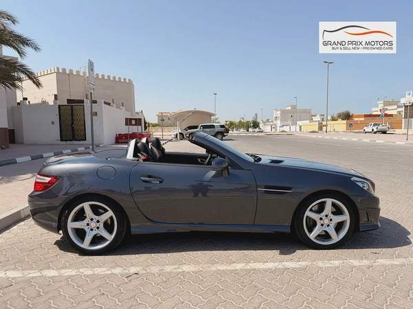 Mercedes Benz SLK200 Compressor Convertible 2015 Model GCC Specs In Perfect Condition