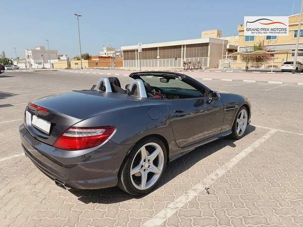 Mercedes Benz SLK200 Compressor Convertible 2015 Model GCC Specs In Perfect Condition
