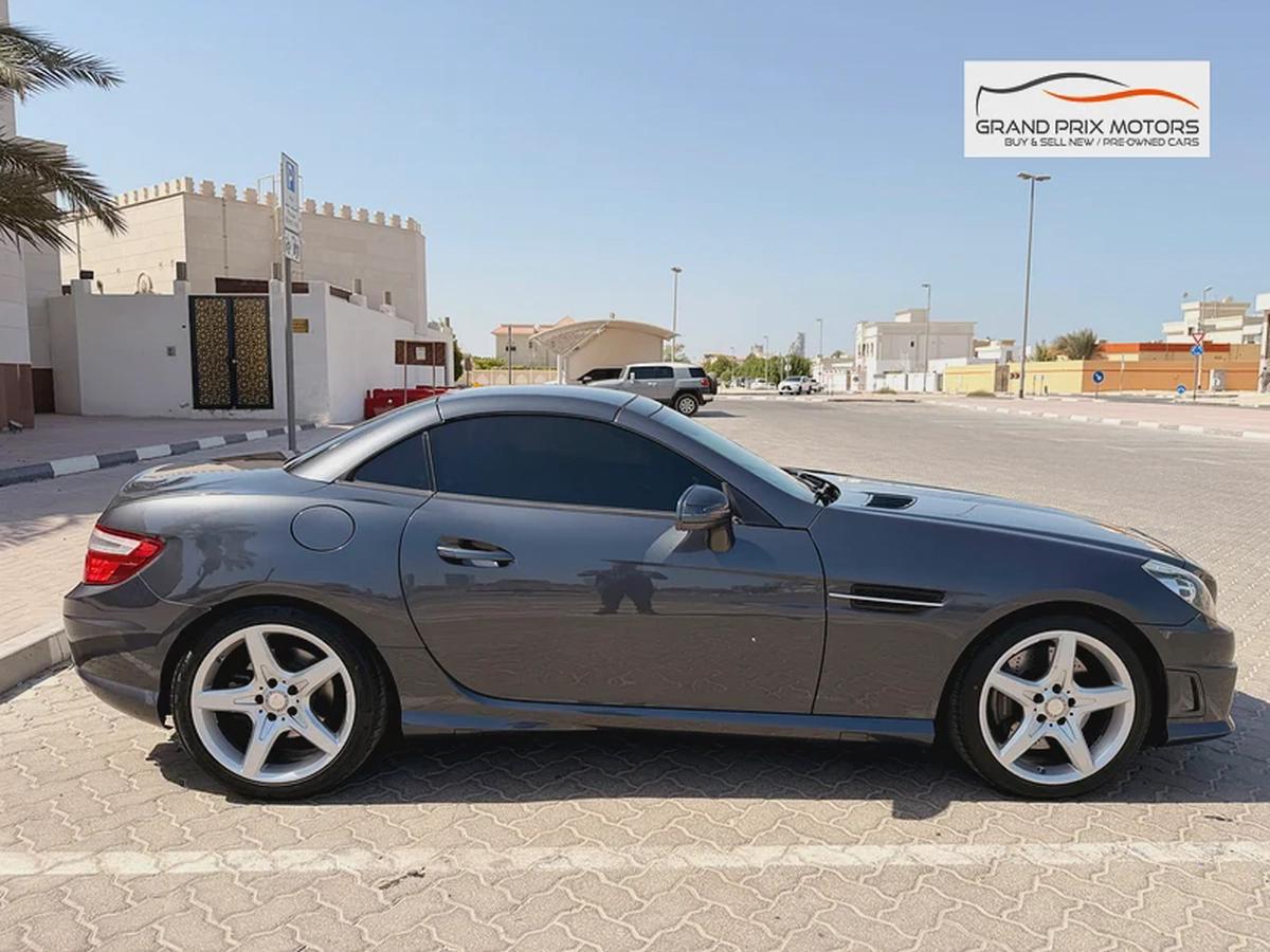 Mercedes Benz SLK200 Compressor Convertible 2015 Model GCC Specs In Perfect Condition-12-12