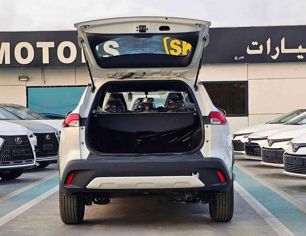 Toyota Corolla Cross HYBRID /1.8L A/T / FULL OPTION / SUNROOF, LEATHER/ 17" ALLOY WHEELS/CODE#XLE-5-5