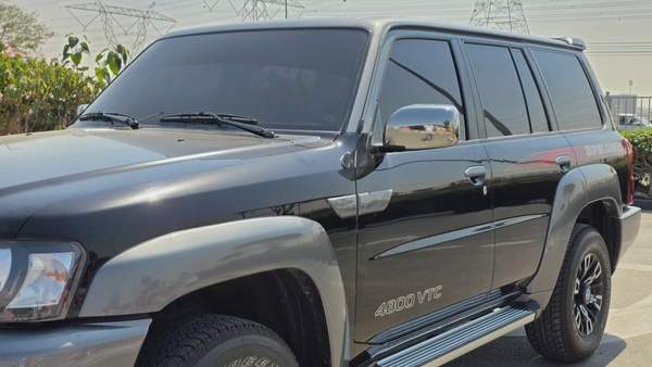 Nissan Patrol Super Safari Oustoura Edition (Black Red)