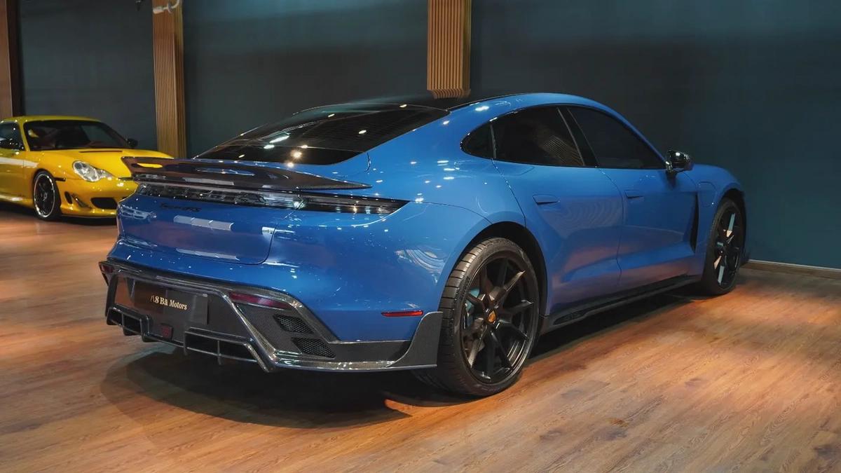 2022 Porsche Taycan GTS | Super Clean and Very Low Mileage | Carbon Fiber Package-4-4