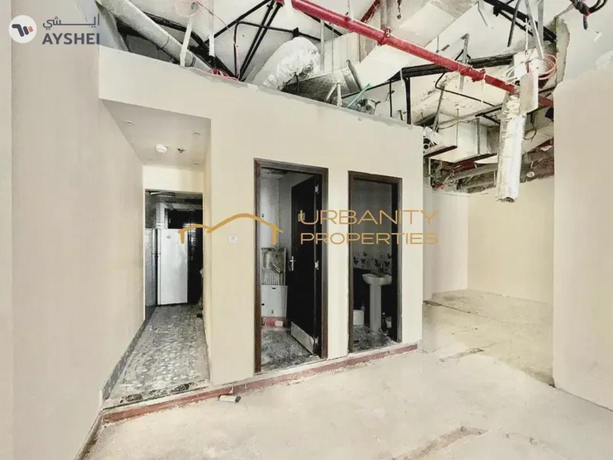 HIGH VISIBILITY RETAIL SPACE | MAIN ROAD FRONTAGE | PRIME CBD LOCATION | NEAR BUS STOP-0-landscape