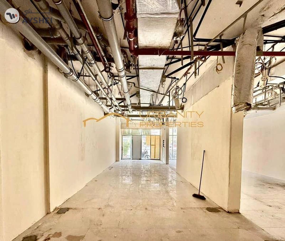 HIGH VISIBILITY RETAIL SPACE | MAIN ROAD FRONTAGE | PRIME CBD LOCATION | NEAR BUS STOP-3-3