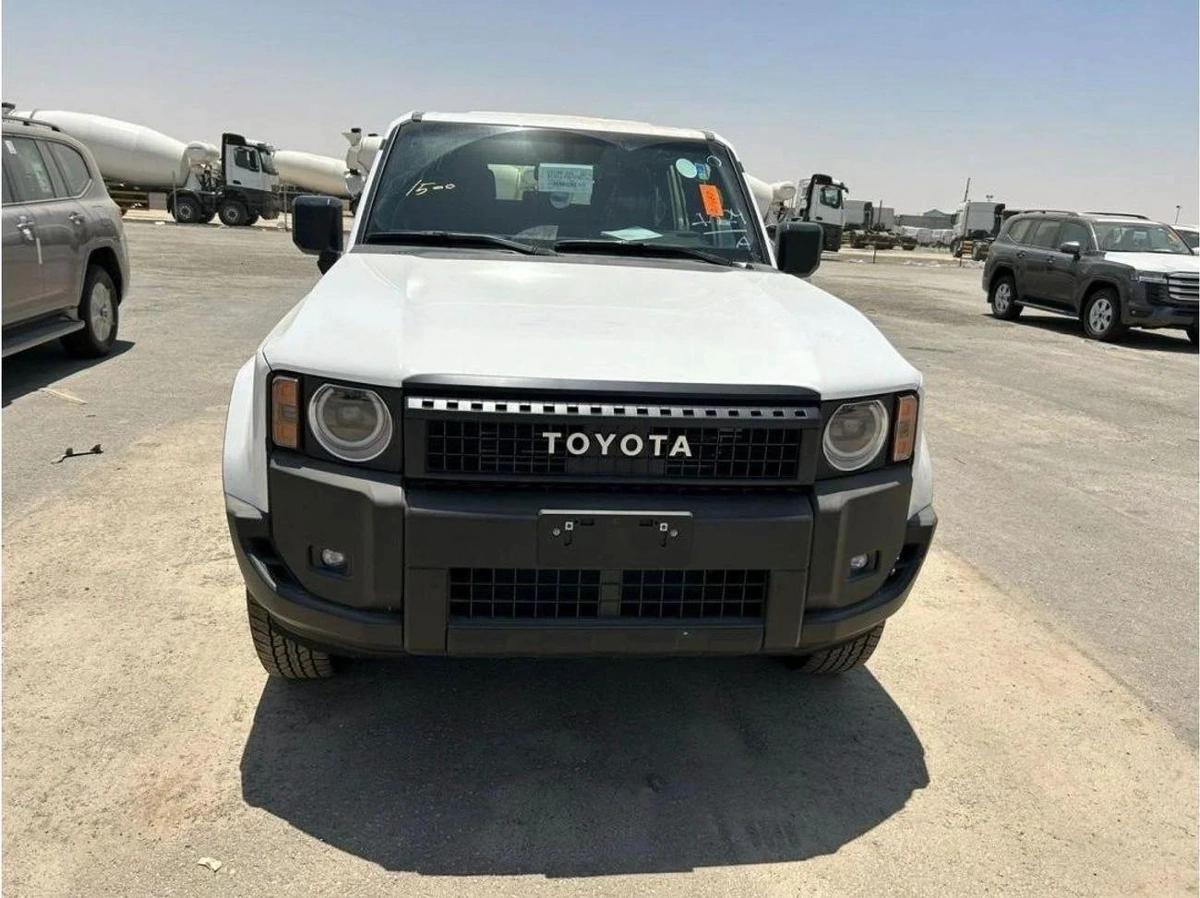 Toyota Prado 2.4L PETROL AVAILABLE DIESEL 2024 GCC-0-0
