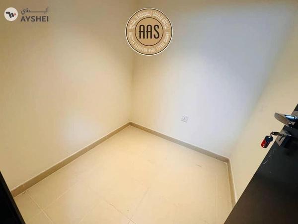 SPACIOUS 2BHK || FAMILY BUILDING || NEAR TO METRO