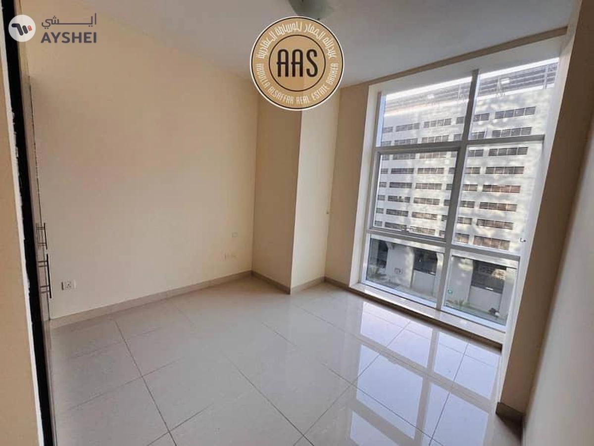 SPACIOUS 2BHK || FAMILY BUILDING || NEAR TO METRO-8-8