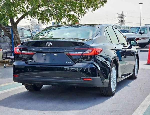 Toyota Camry E-PLUS HYBRID / 2.5L V4 PETROL / PUSH START / DVD+CAMERA / SUNROOF / (CODE # CPEA)