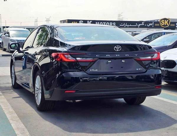 Toyota Camry E-PLUS HYBRID / 2.5L V4 PETROL / PUSH START / DVD+CAMERA / SUNROOF / (CODE # CPEA)