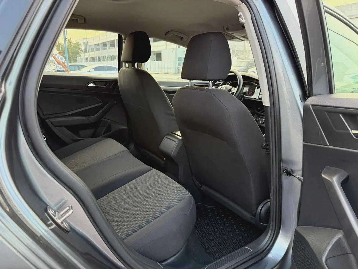 2019 Volkswagen Jetta GLI - American Specs-8-8