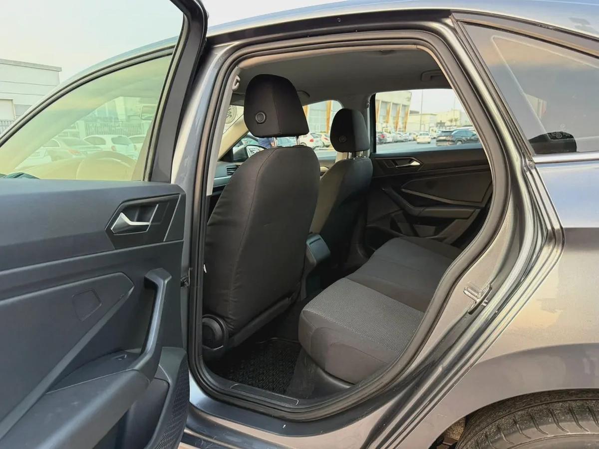 2019 Volkswagen Jetta GLI - American Specs-9-9