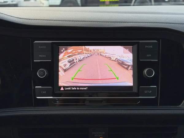 2019 Volkswagen Jetta GLI - American Specs