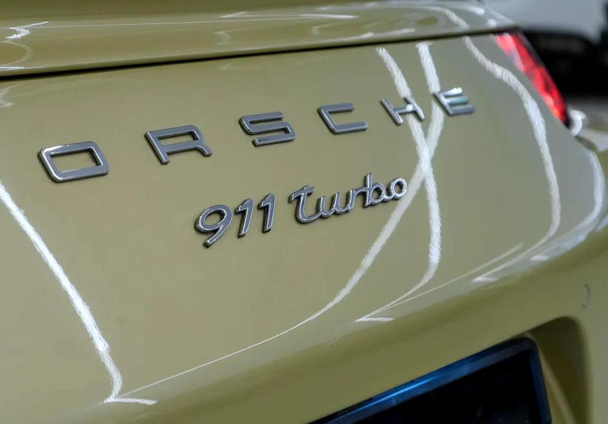 2015 Porsche 911 Turbo Convertible, Fully Loaded, Excellent Condition, GCC Spec-6-6