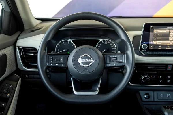 Nissan X-Trail S