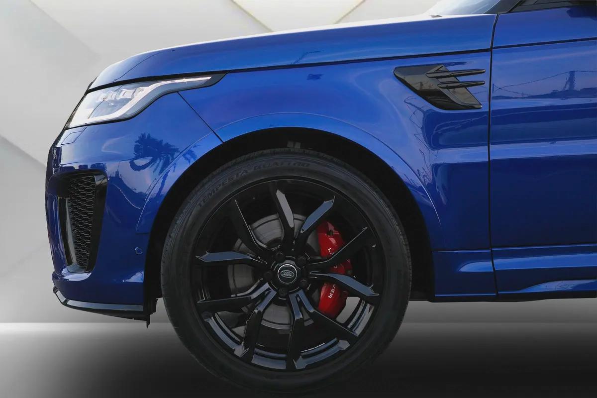 RANGE ROVER SPORT SVR - 2020 - CARBON EDITION - AMAZING CONDITION FULLY LOADED --5-5