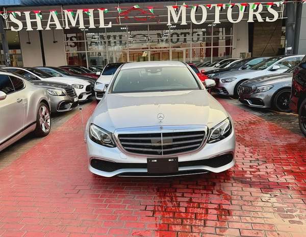 Mercedes Benz E400