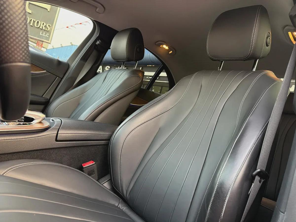 Mercedes Benz E400-5-5