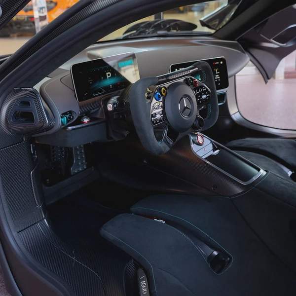 2024 MERCEDES AMG ONE BRAND NEW ( 1 OF 275)