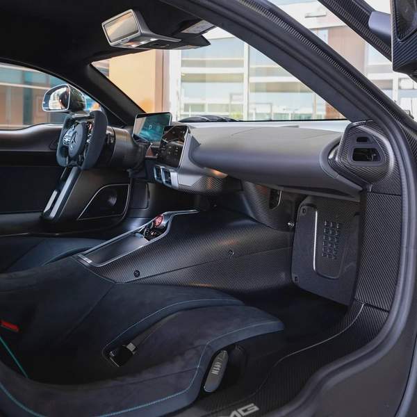 2024 MERCEDES AMG ONE BRAND NEW ( 1 OF 275)