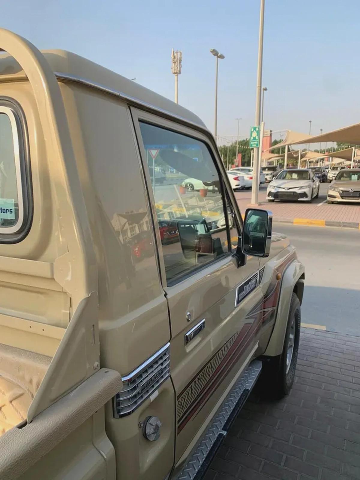 سوق الحراج الشارقة معرض الهامور 36-8-8