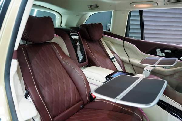 Mercedes-Benz GLS 600 2024
