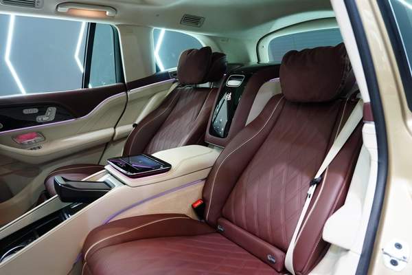 Mercedes-Benz GLS 600 2024