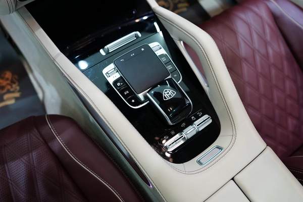 Mercedes-Benz GLS 600 2024