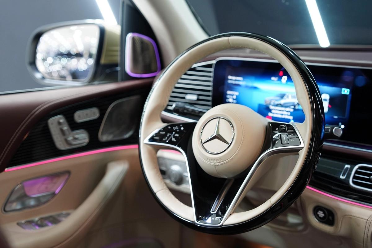 Mercedes-Benz GLS 600 2024-2-2