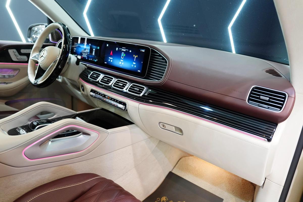 Mercedes-Benz GLS 600 2024-6-6