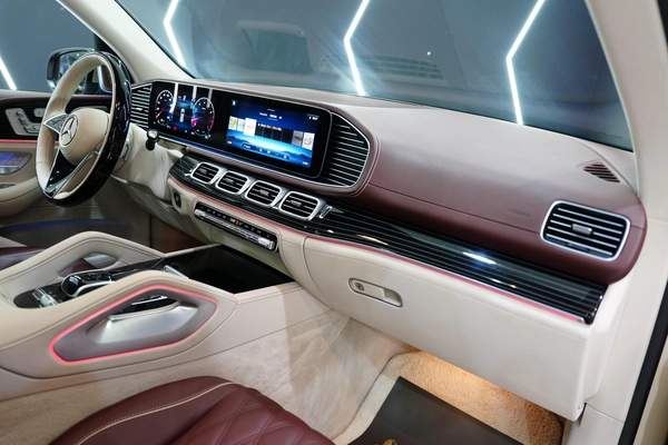 Mercedes-Benz GLS 600 2024
