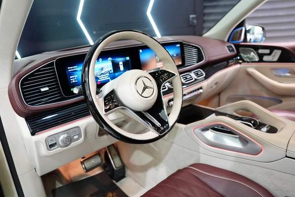 Mercedes-Benz GLS 600 2024