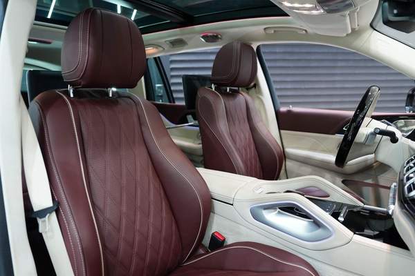 Mercedes-Benz GLS 600 2024