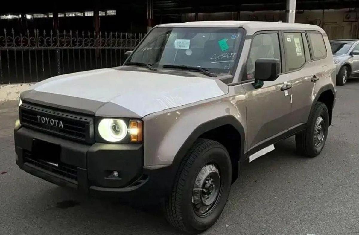 Toyota Prado 2.4L PETROL 2024 GCC-0-0