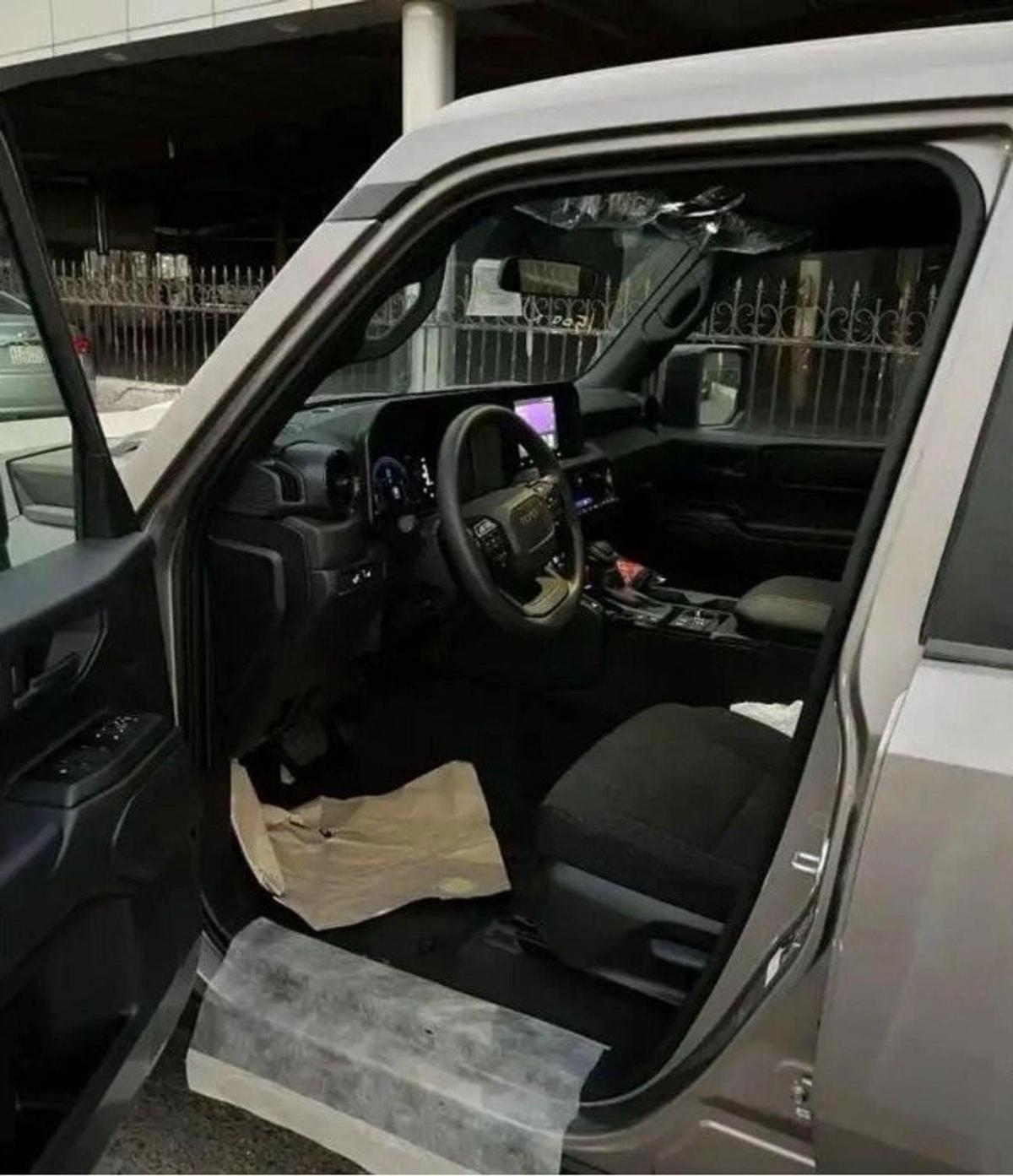 Toyota Prado 2.4L PETROL 2024 GCC-6-6