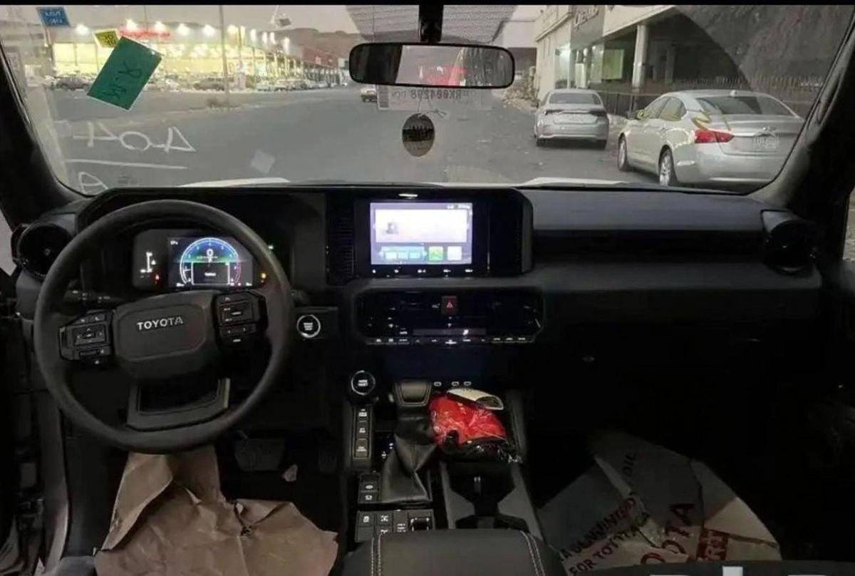 Toyota Prado 2.4L PETROL 2024 GCC-8-8