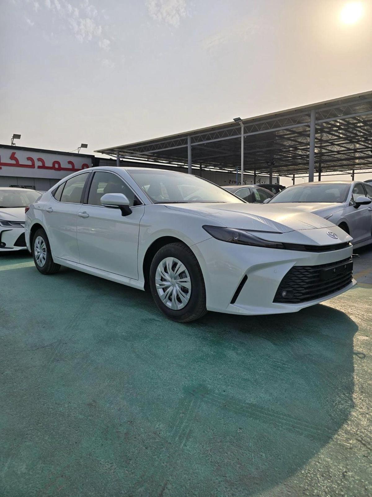 Toyota Camry E 2.5L-0-0