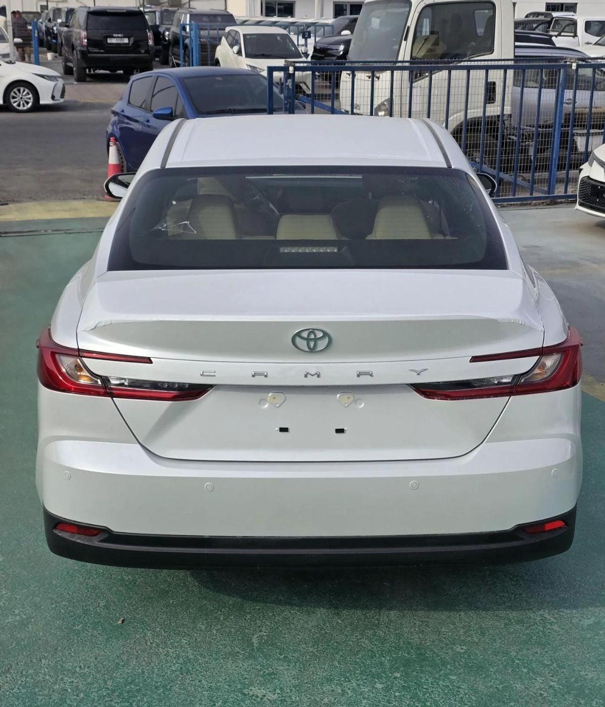 Toyota Camry E 2.5L-3-3