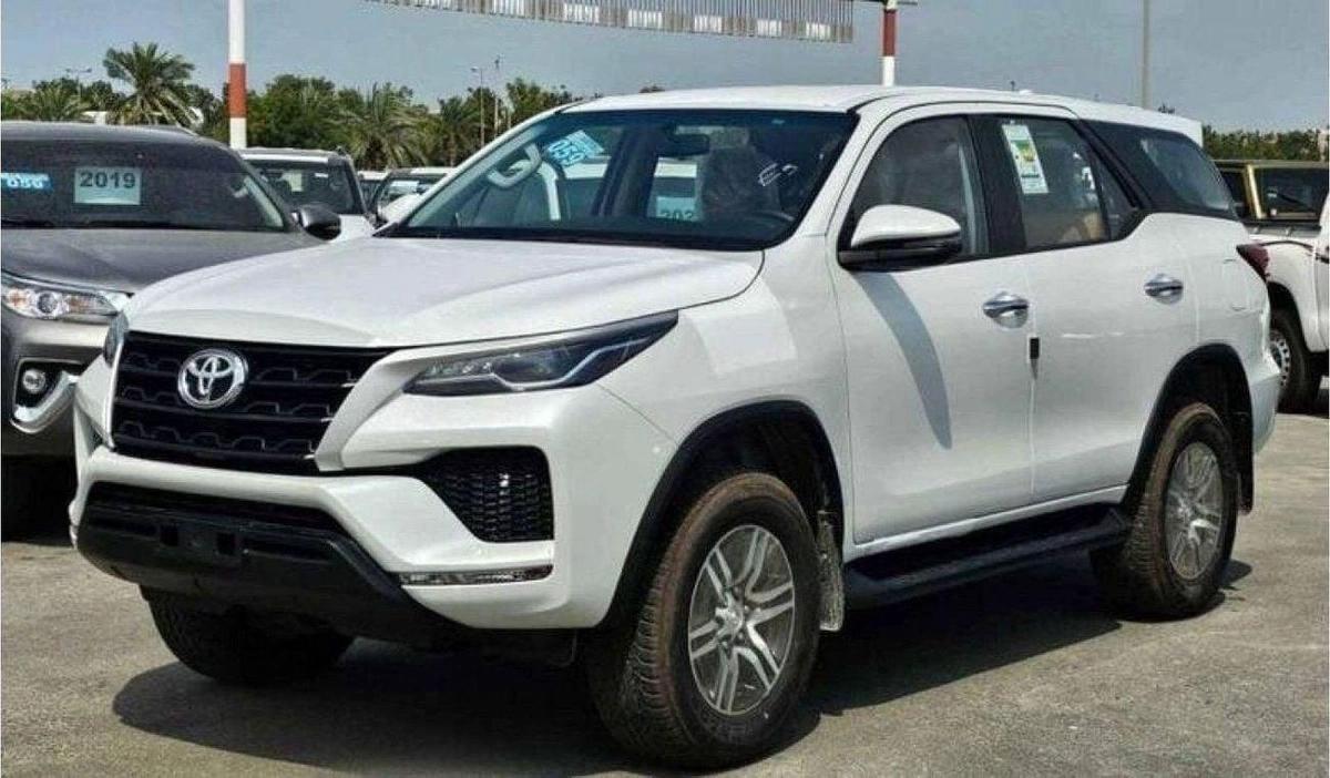 Toyota Fortuner GX2 2.7L FWD-2-2