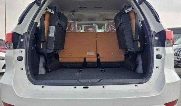 Toyota Fortuner GX2 2.7L FWD