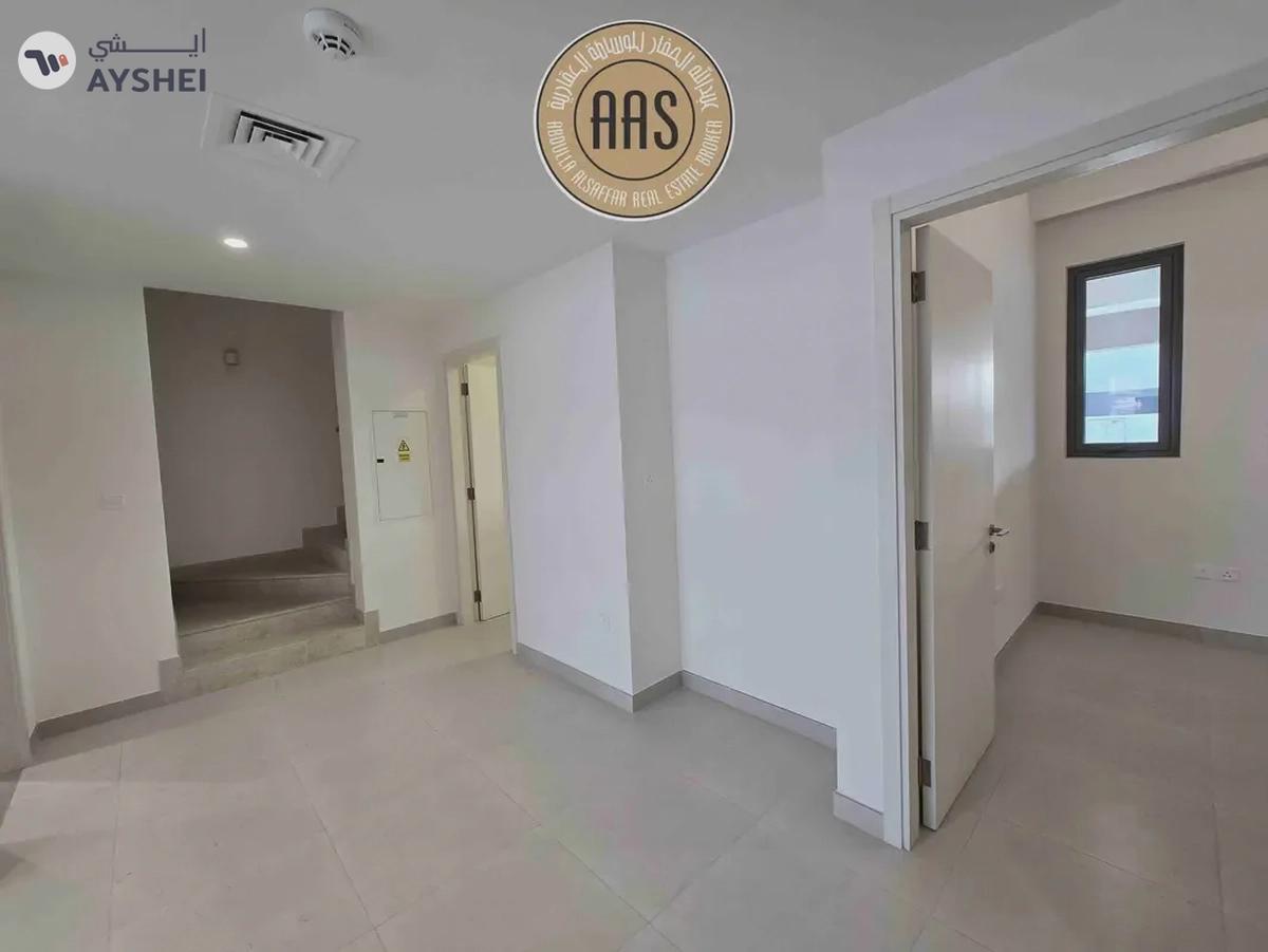 Brand New 5 BR Villa || Corner Unit Fully Fitted Kitchen-19-19